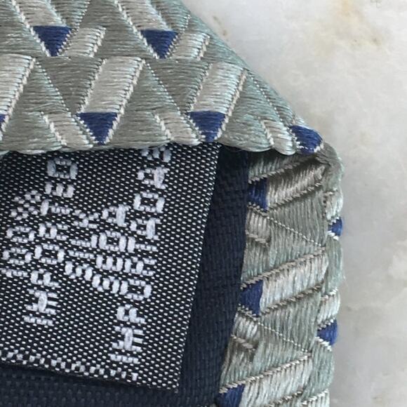 JONES NEW YORK SILK TIE - Picture 4 of 10